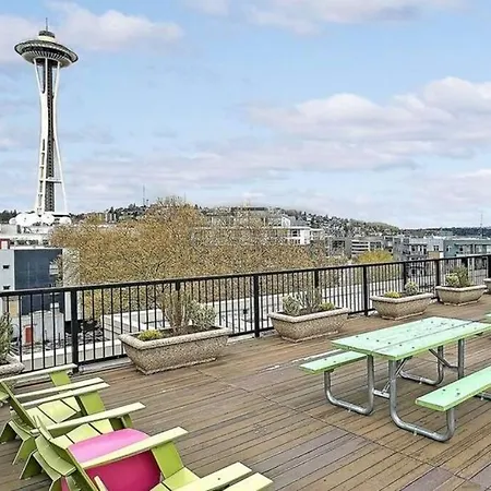 Affordable Belltown Condo Near Space Needle & Downtown